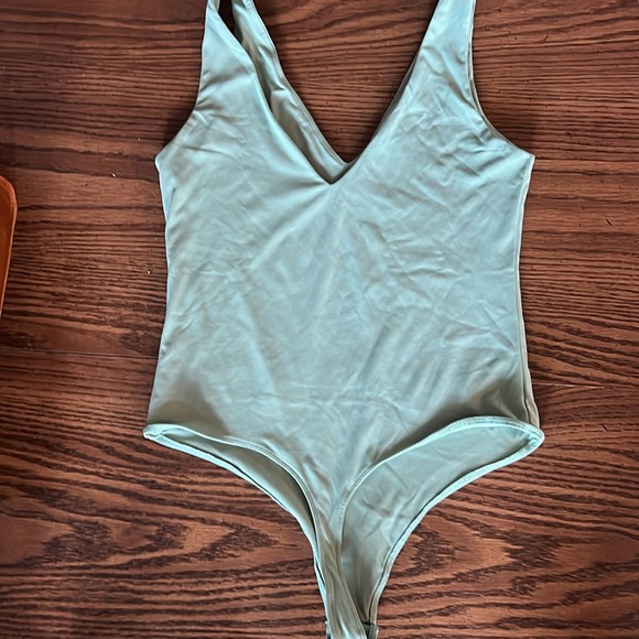 Body Suits 2-L 1-XL (thong set of 3) - Picture 6 of 11